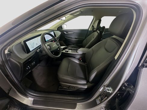 Used 2024 Kia EV6 Wind w/ Wind Technology Package RWD image 13