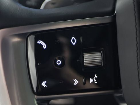 Used 2023 Land Rover Range Rover SE image 20