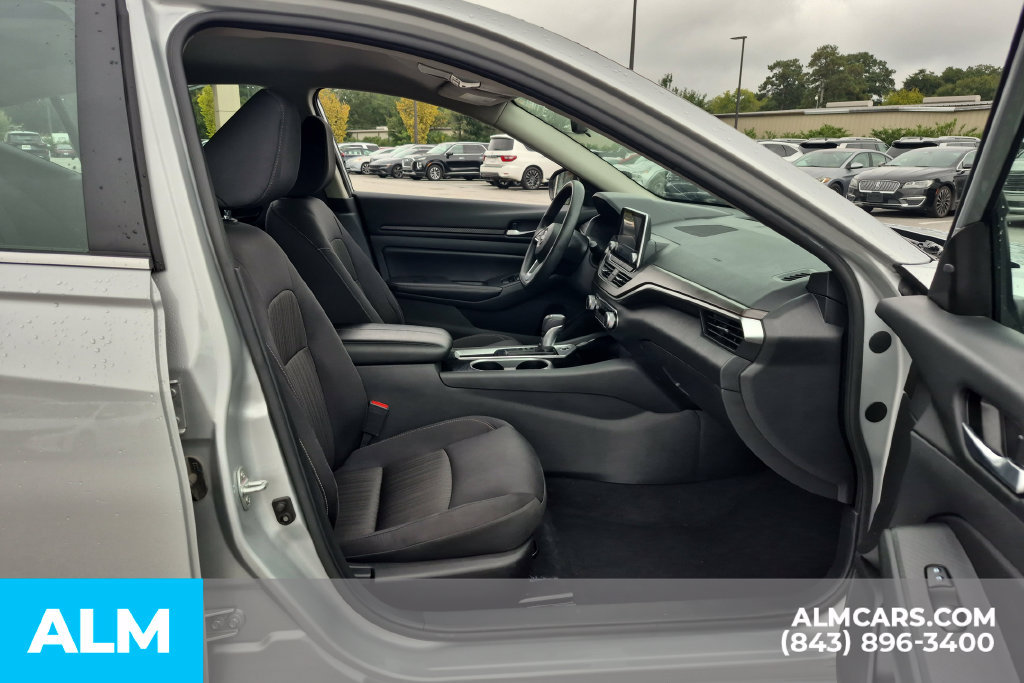 Used 2024 Nissan Altima 2.5 SV FWD image 22