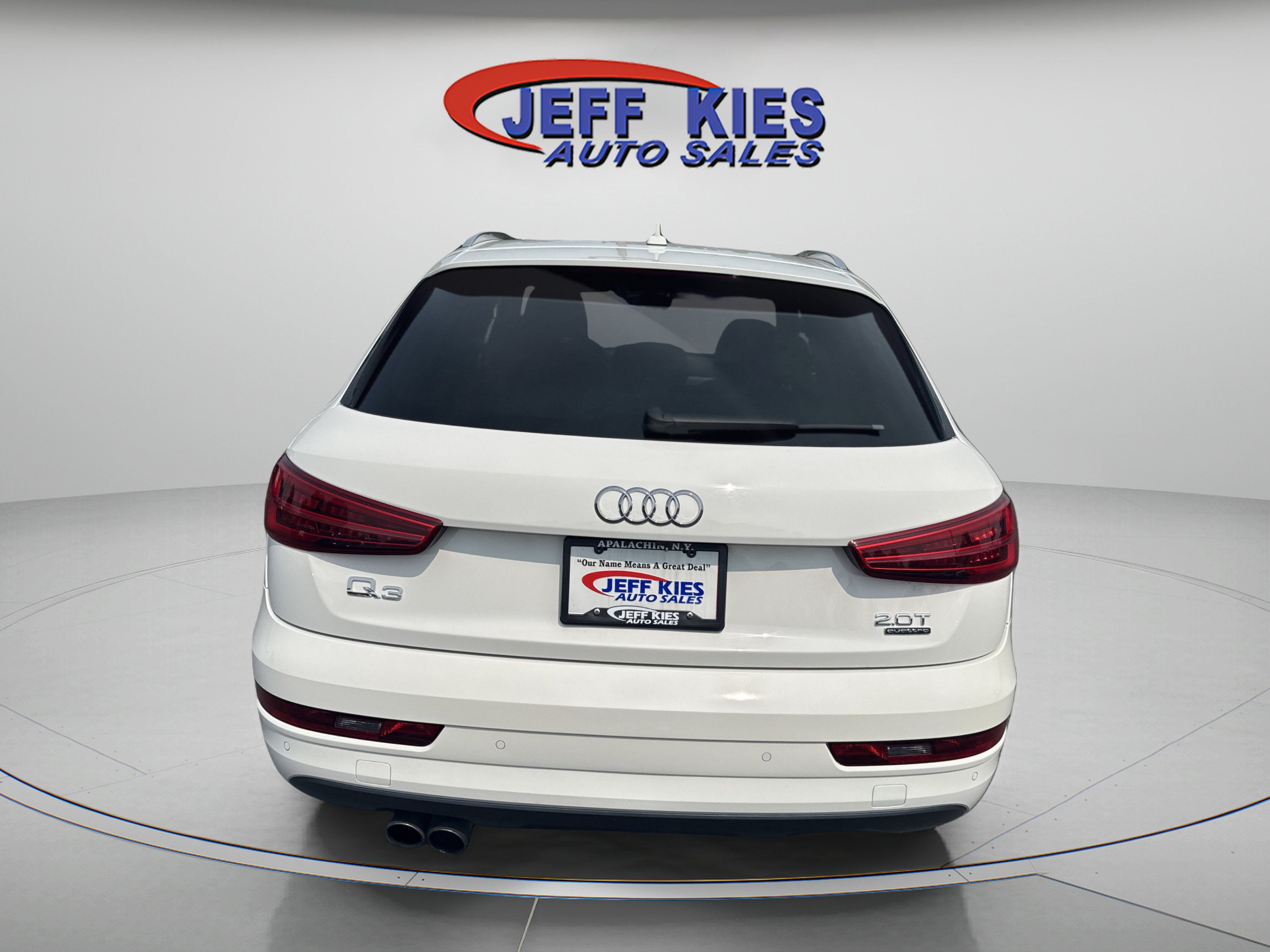 Used 2018 Audi Q3 2.0T Premium Plus w/ Premium Plus Package AWD/4WD image 6