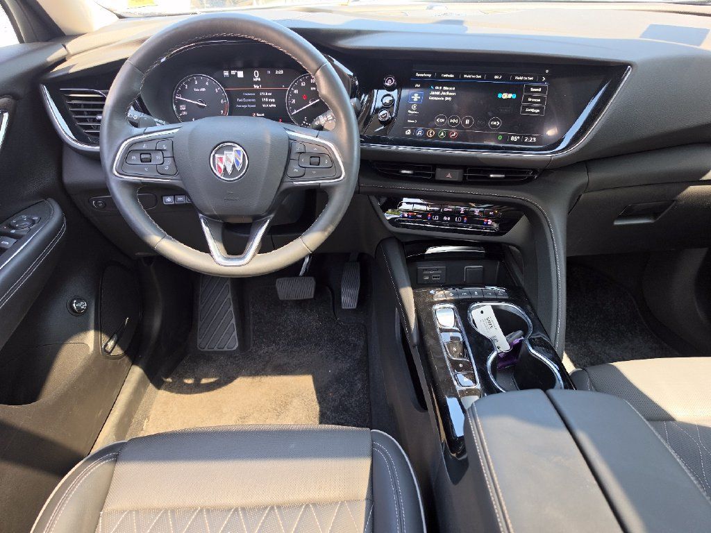 Used 2023 Buick Envision Avenir w/ Premium Seat Package AWD/4WD image 9
