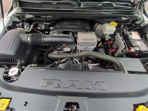 Used 2021 RAM 1500 Laramie w/ Off Road Group image 15