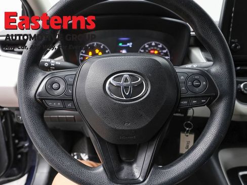 Used 2024 Toyota Corolla LE FWD image 10
