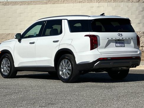 Used 2025 Hyundai Palisade SEL FWD image 6
