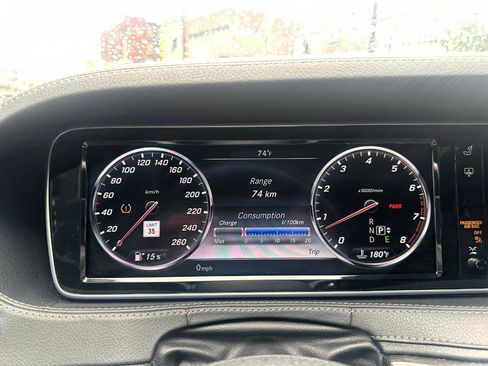 Used 2016 Mercedes-Benz S 550 4MATIC Sedan w/ Sport Package image 13