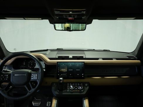 Used 2025 Land Rover Defender 110 X image 24