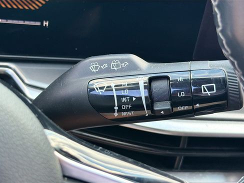Used 2024 Kia Sorento S w/ Panoramic Sunroof Package FWD image 18