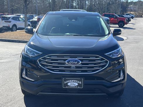Certified 2022 Ford Edge Titanium w/ Equipment Group 301A image 32