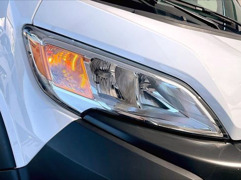 Used 2024 RAM ProMaster 2500 w/ Premium Convenience Group image 27