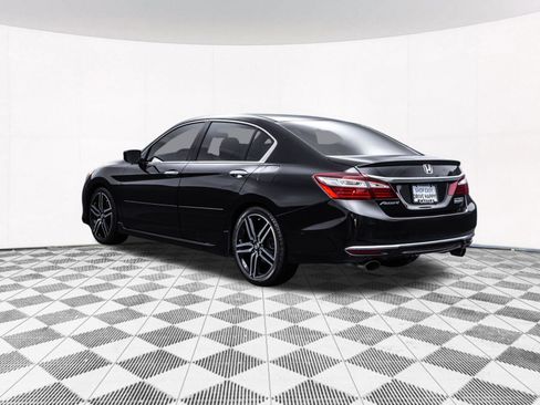 Used 2017 Honda Accord Sport Special Edition image 8