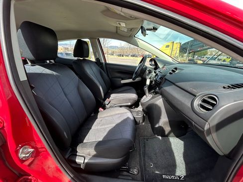 Used 2013 MAZDA MAZDA2 Sport image 28