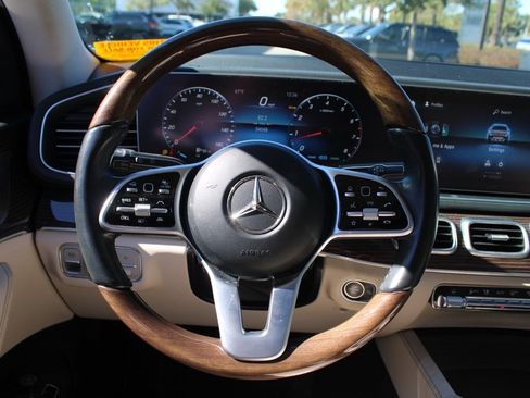 Certified 2022 Mercedes-Benz GLS 450 4MATIC image 14