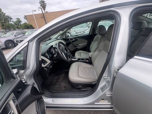 Used 2013 Buick Verano Convenience FWD image 9