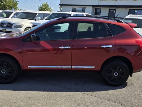 Used 2014 Nissan Rogue S w/ Convenience Package FWD image 5