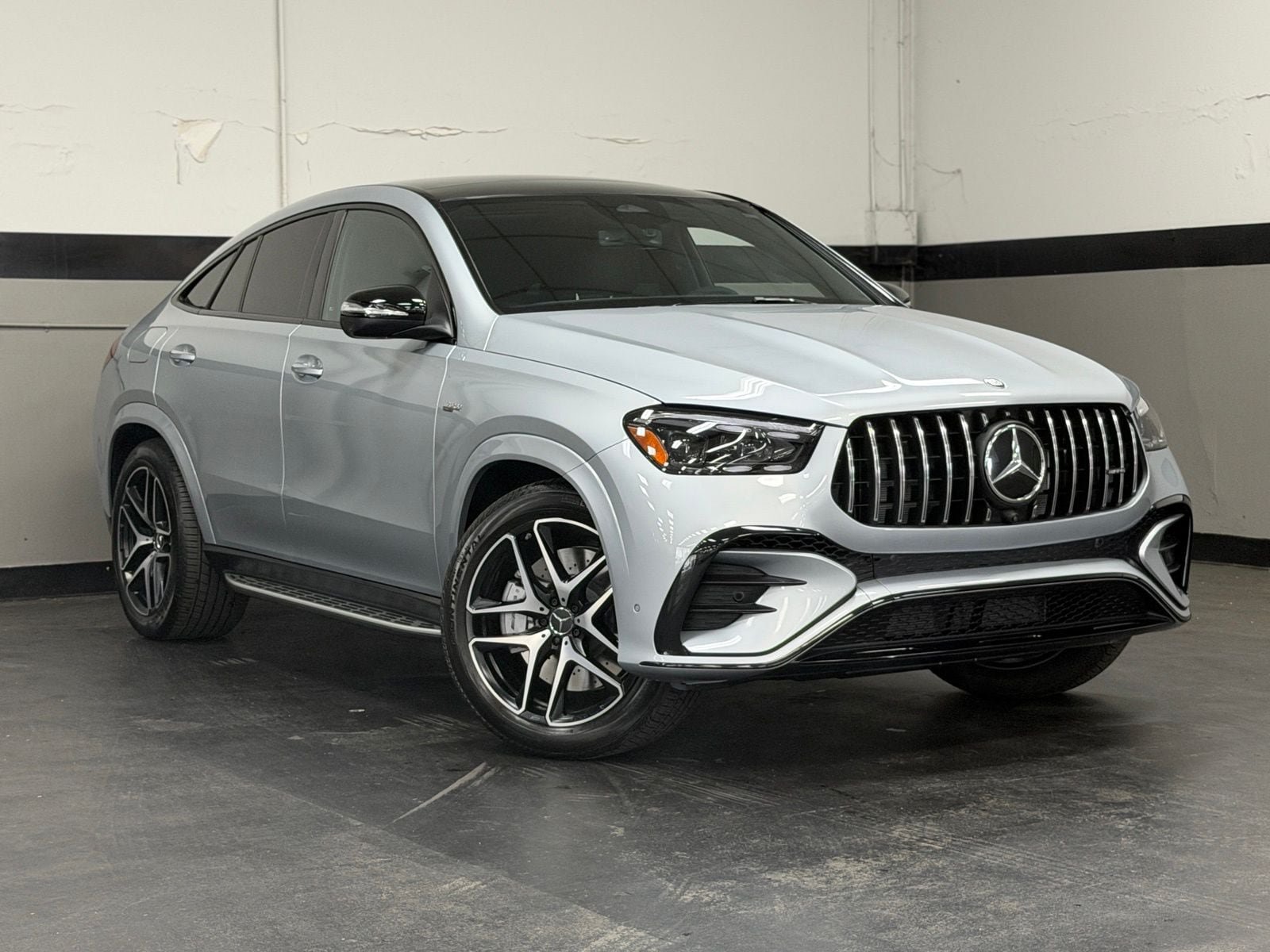 New 2026 Mercedes-Benz GLE 53 AMG 4MATIC Coupe image 2