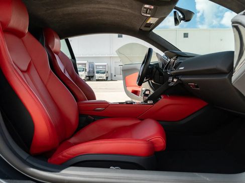 Used 2018 Audi R8 V10 RWD image 34