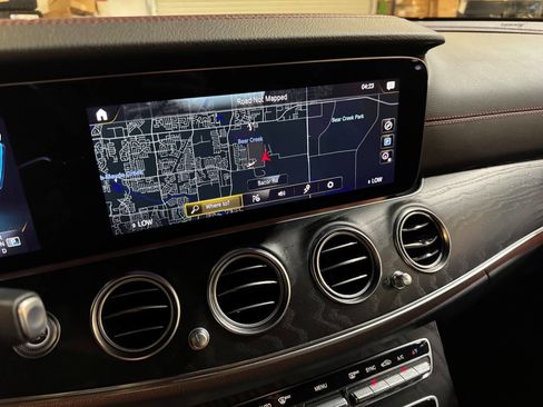 Used 2022 Mercedes-Benz E 53 AMG 4MATIC Sedan image 38