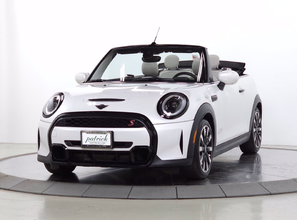 Used 2024 MINI Cooper S w/ Signature Upholstery Package FWD image 3
