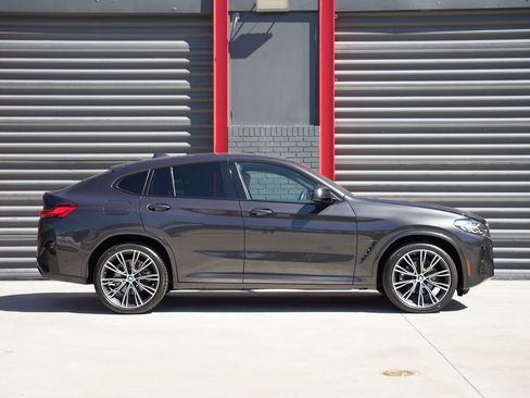 Used 2022 BMW X4 xDrive30i w/ M Sport Package 2 image 8