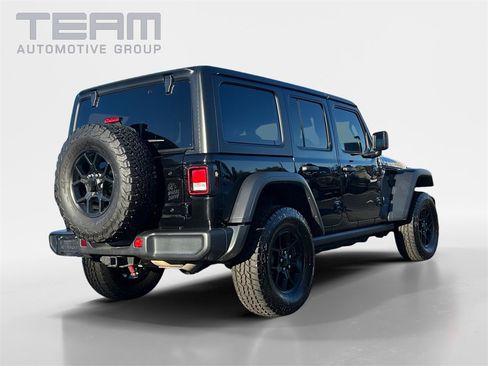 Used 2024 Jeep Wrangler Unlimited image 7