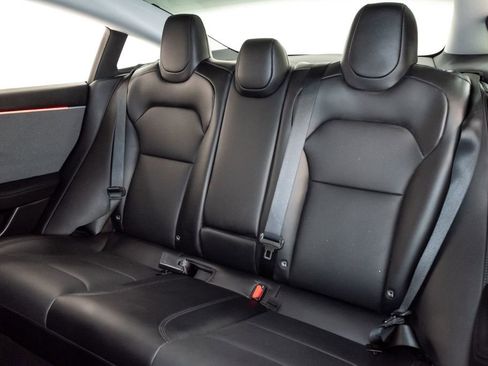Used 2025 Tesla Model 3 Long Range RWD image 16