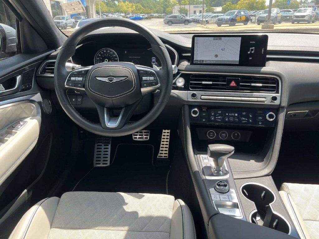 Used 2025 Genesis G70 3.3T Advanced w/ Sport Prestige Package RWD image 12