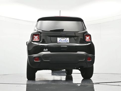 Used 2023 Jeep Renegade Latitude AWD/4WD image 41