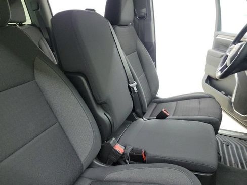 Used 2023 Chevrolet Silverado 1500 LT AWD/4WD image 14