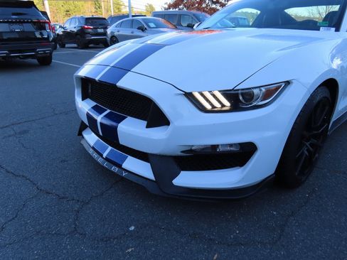 Used 2016 Ford Mustang Shelby GT350 w/ Technology Package image 9