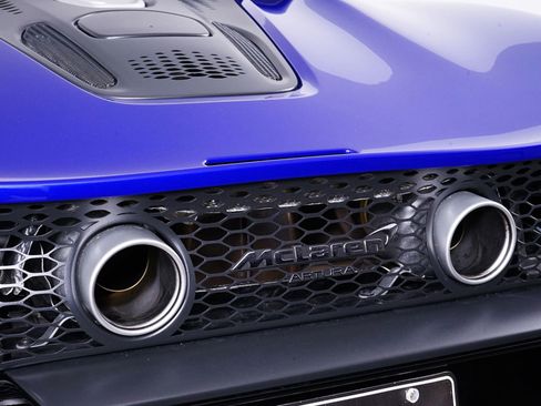 New 2025 McLaren Artura image 26