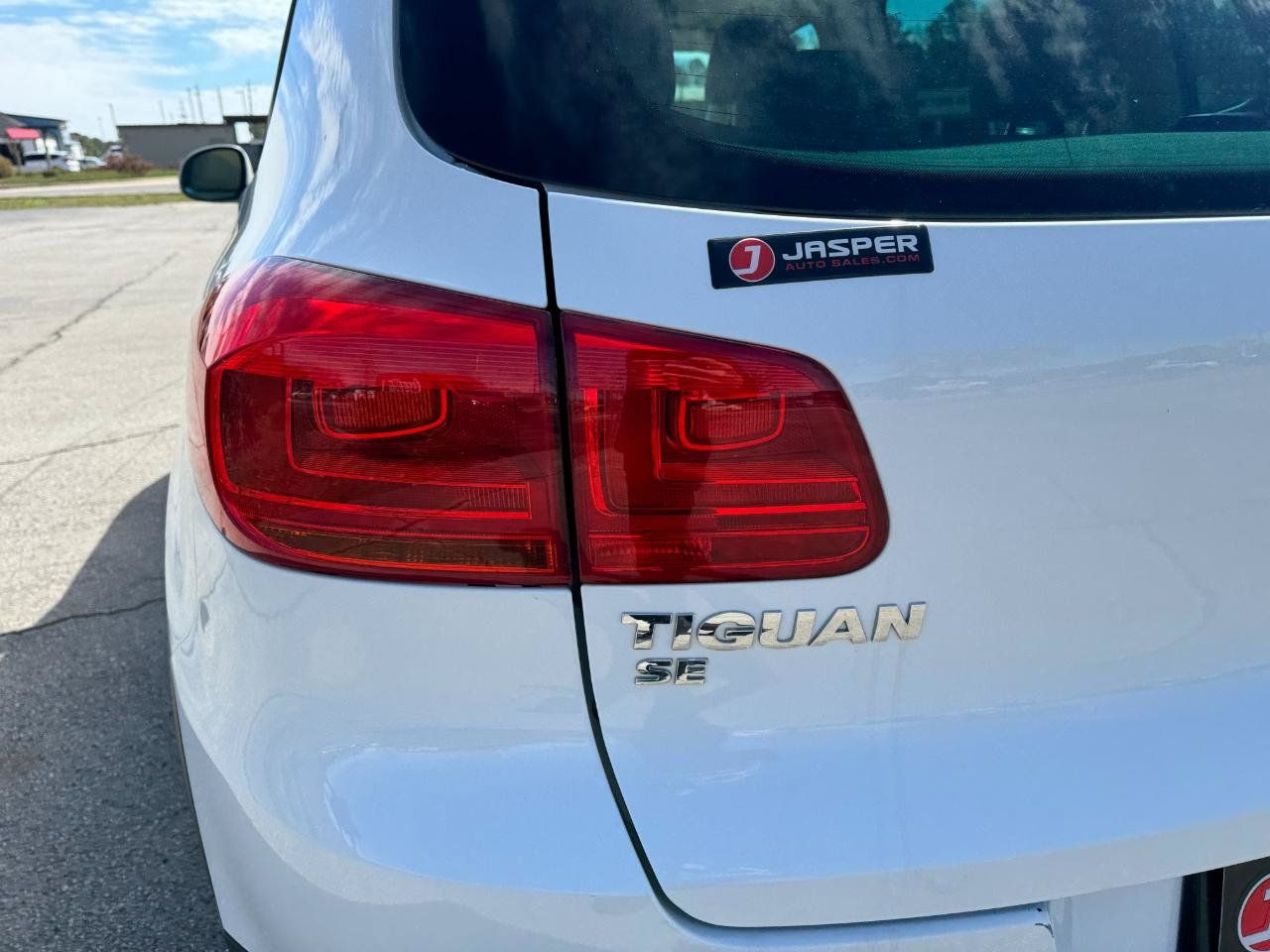 Used 2016 Volkswagen Tiguan SE FWD image 13