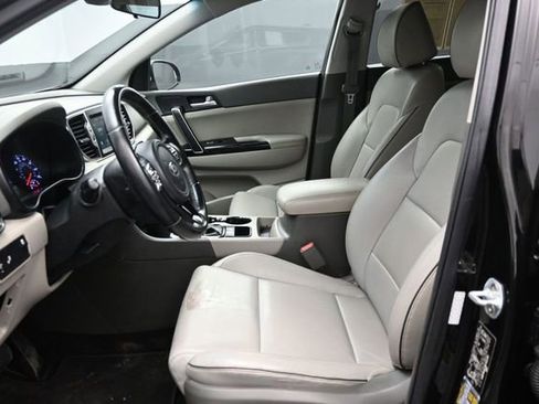 Used 2019 Kia Sportage EX FWD image 11