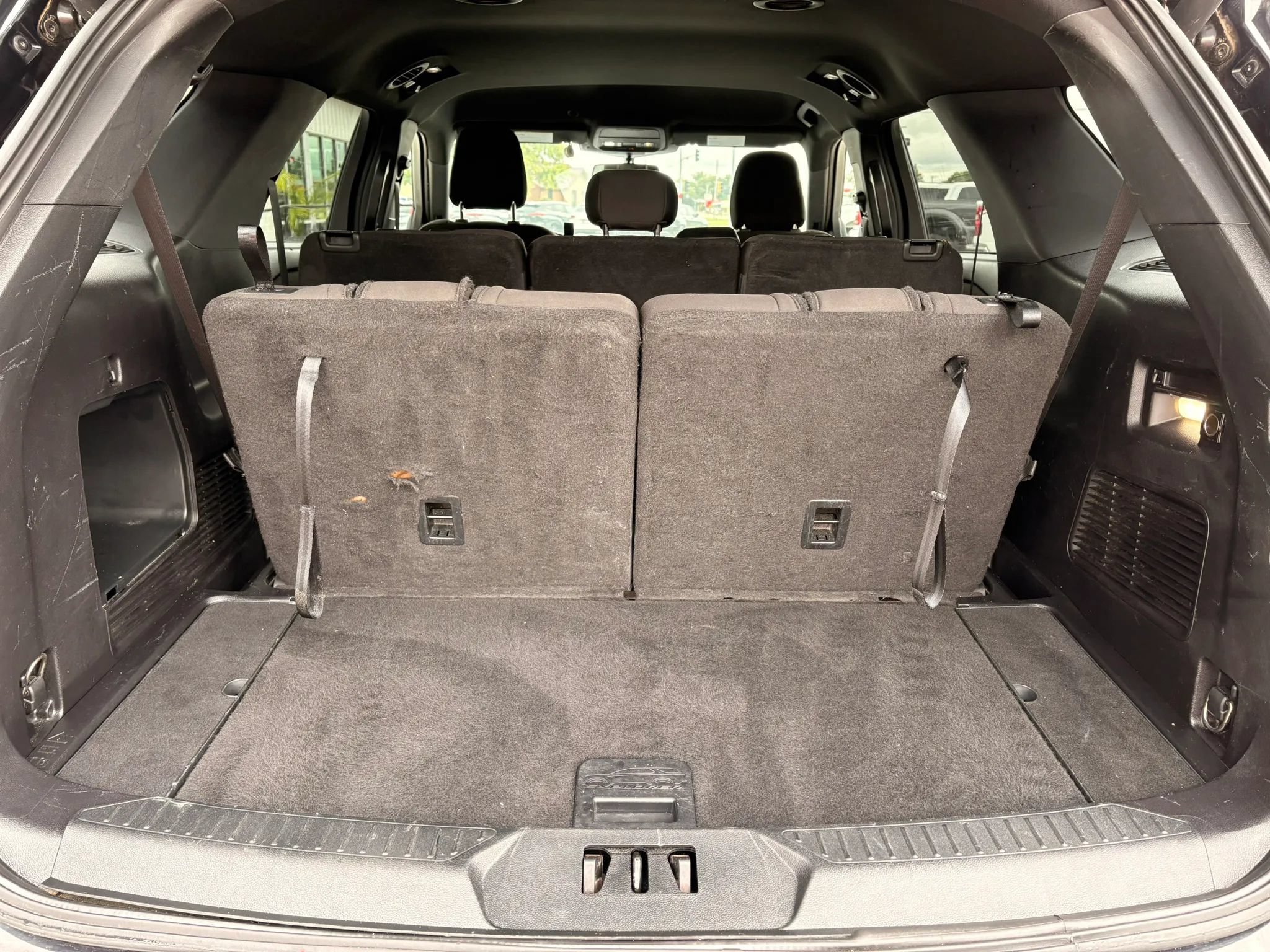 Used 2020 Ford Explorer XLT w/ Comfort Package AWD/4WD image 8