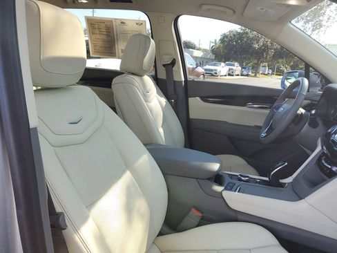 Used 2020 Cadillac XT6 Premium Luxury image 19