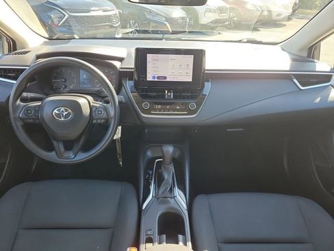 Used 2023 Toyota Corolla LE image 14