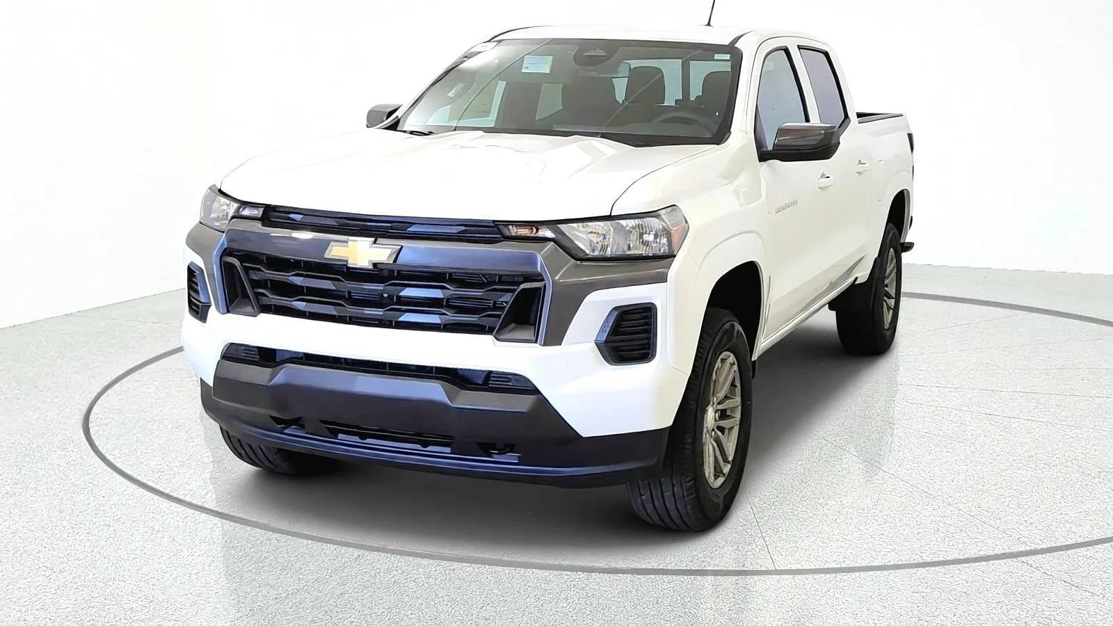 New 2026 Chevrolet Colorado LT w/ Advanced Trailering Package AWD/4WD image 3