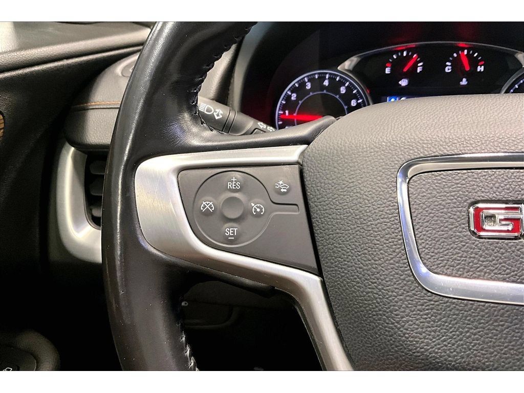 Used 2020 GMC Terrain SLE FWD image 10