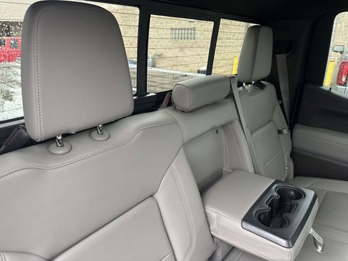 Certified 2020 GMC Sierra 1500 SLT w/ SLT Premium Plus Package AWD/4WD image 25