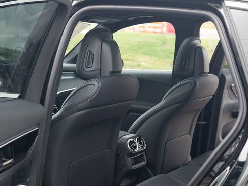 Used 2026 Mercedes-Benz GLC 300 4MATIC image 20