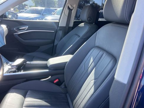 Used 2021 Audi e-tron Premium w/ Convenience Plus Package AWD/4WD image 25