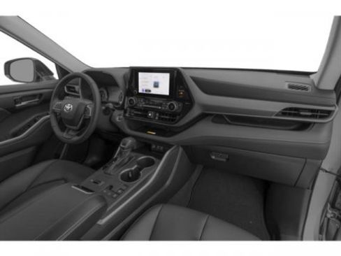 Used 2023 Toyota Highlander XLE FWD image 17