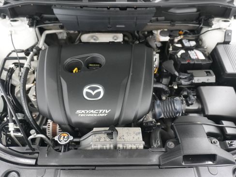 Used 2018 MAZDA CX-5 Touring w/ Preferred Equipment Package FWD image 36
