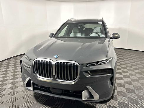 New 2026 BMW X7 xDrive40i w/ Executive Package image 7