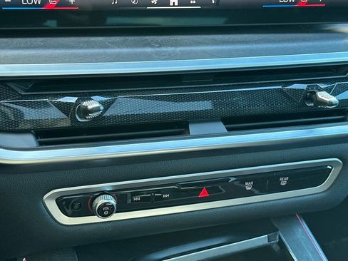 Used 2024 BMW X5 sDrive40i w/ M Sport Package RWD image 24