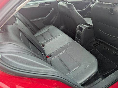 Used 2014 Volkswagen Jetta SE image 5