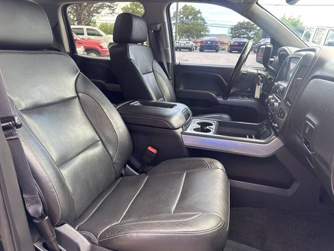 Used 2018 Chevrolet Silverado 1500 LTZ Z71 w/ Redline Edition AWD/4WD image 16