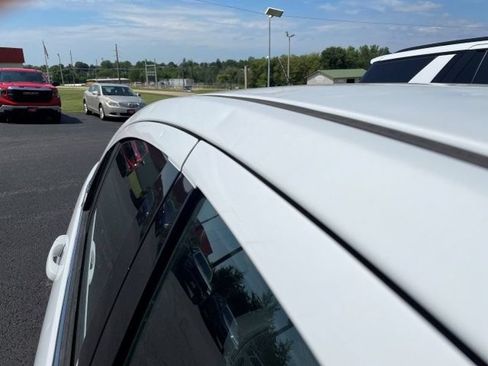 Used 2013 Chrysler 200 Touring FWD image 22