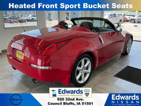 Used 2005 Nissan 350Z Grand Touring RWD image 8