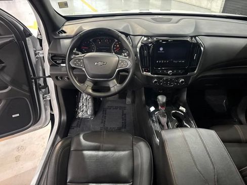 Used 2023 Chevrolet Traverse RS AWD/4WD image 32