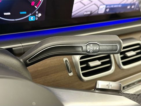 New 2026 Mercedes-Benz GLS 450 4MATIC image 17